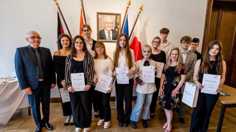 Dyplomy DSD II ponownie dla jeleniogórskich licealistów