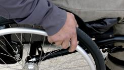 Niepełnosprawny na wózku inwalidzkim. Fot. pixabay.com