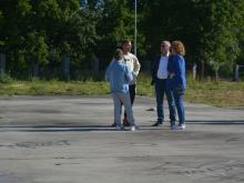 Betonowy plac, na którym powstanie skate park.