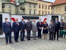 Wręczenie odznaczeń wojskowych i wyróżnień.